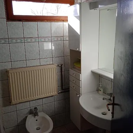 Apartman Nevera *