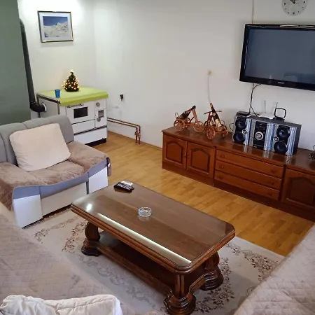 Apartman Nevera * פוסושיה
